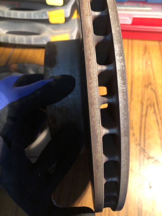 Jogo de Travoes bmw 520 e E61 marca ATÉ