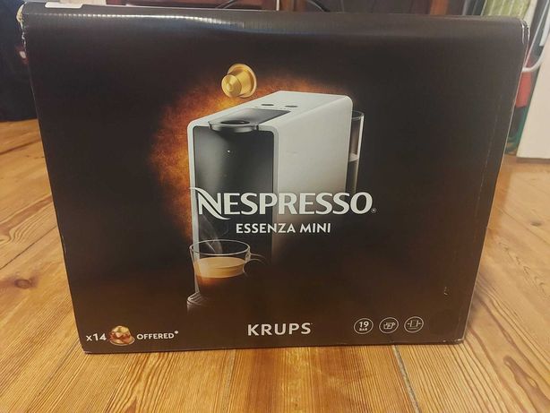 Máquina Café Nespresso - NOVA