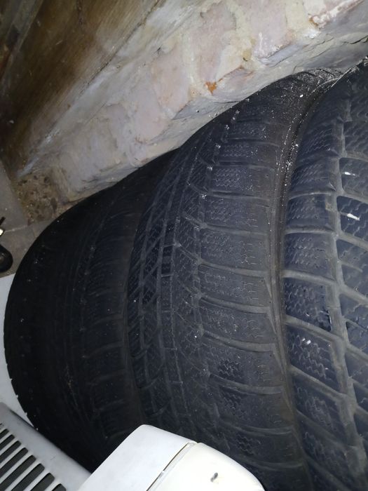 Opony  zimowe  205/55/16