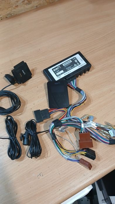 Zestaw głośnomówiący Bury CC 9058