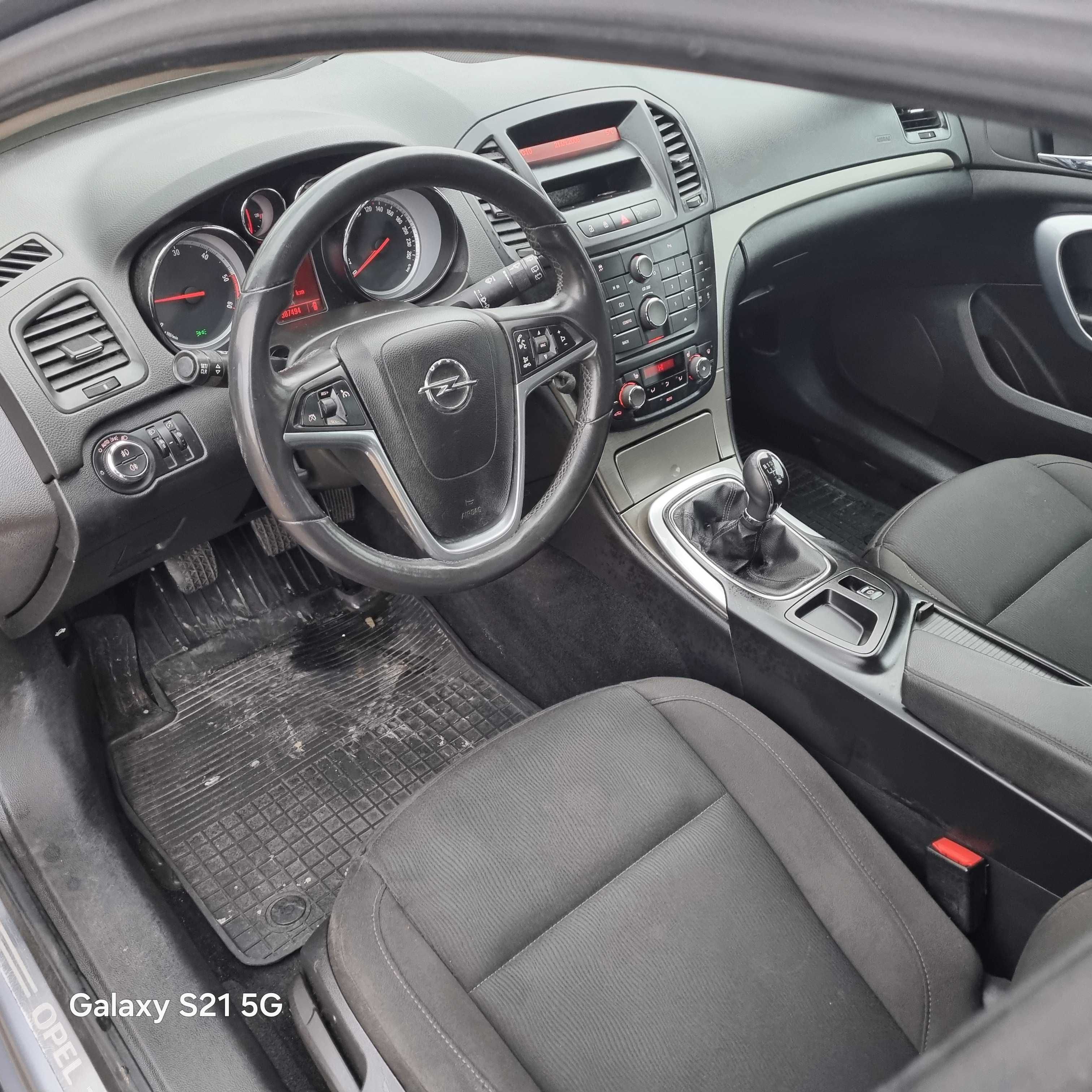 Insignia 2.0diesel super stan zadbana