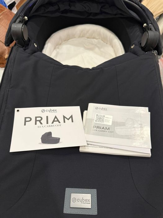 Alcofa Cybex platinum priam lux carry cot.