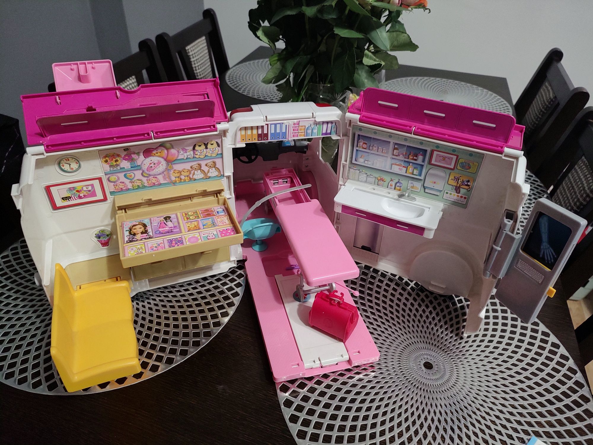 Orginalna Karetka Barbie.