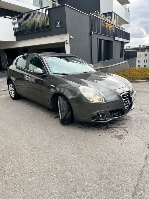 Alfa Giulietta_1.6JTDM_Basis_BezWkladu_PieknyKolor_Led_Czujniki