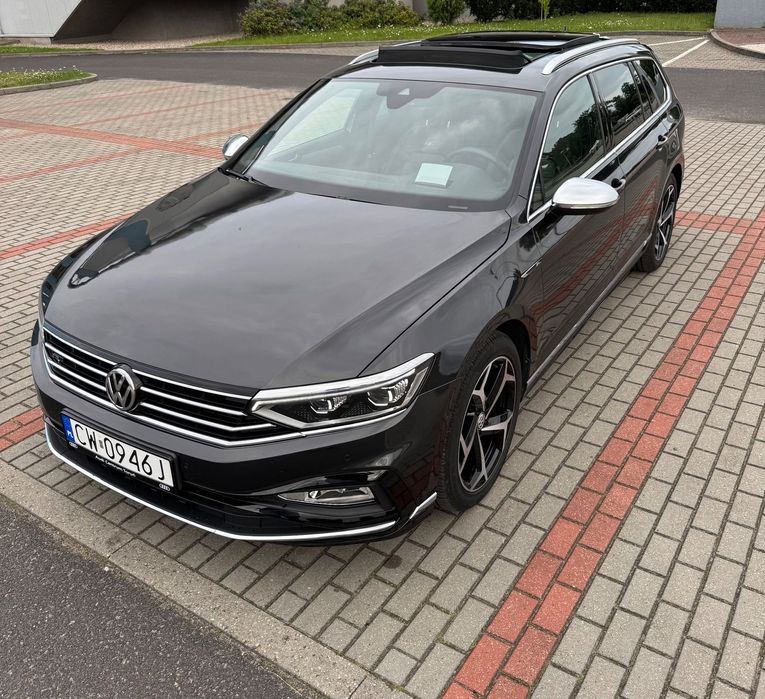 Volkswagen Passat Passat B8 Lift R-LINE Panorama Webasto DSG HAK Full Led Headup