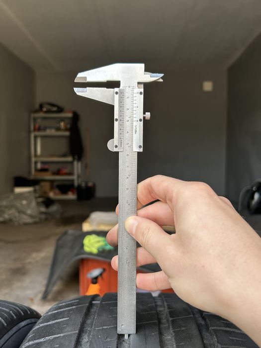 Nokian Nakka Green 3  235 45 18