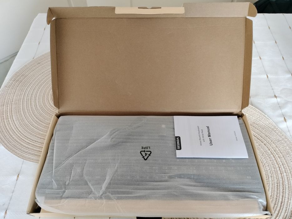Teclado Seenda KBL3 com Iluminação LED e Apoio de Pulso – KOE200