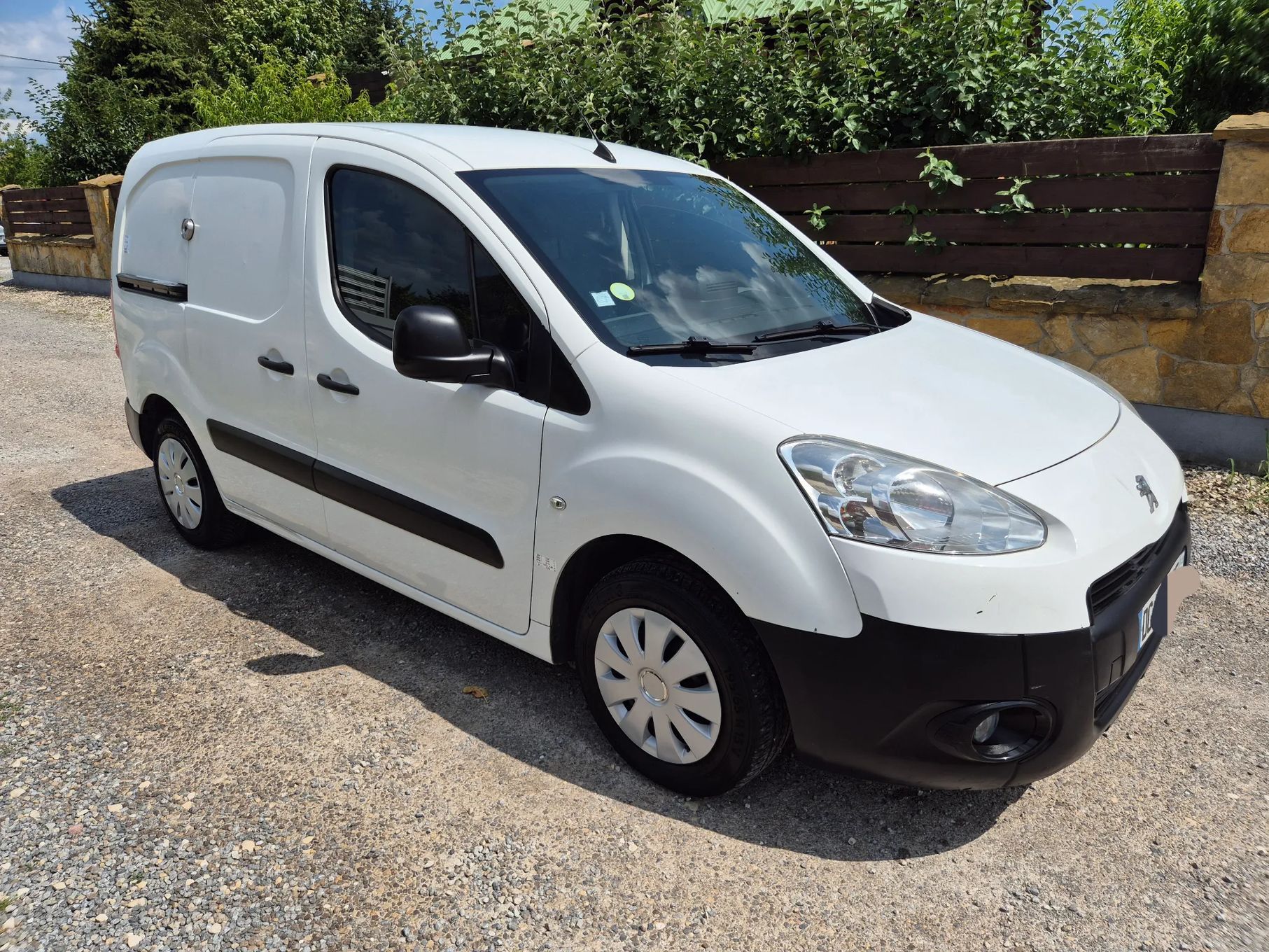 Peugeot PARTNER  1.6 HDI 90KM.Navi.Pdc.3-osoby.Klima,tempomat.Super stan
