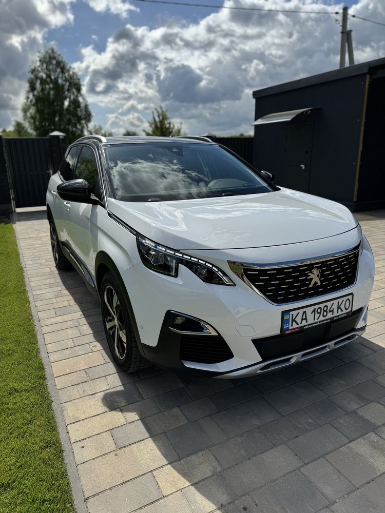 Продам автомобіль Peugeot 3008 2019р.