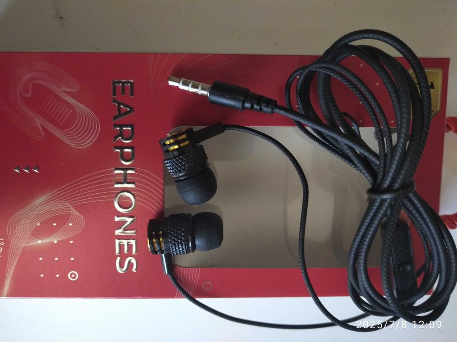 Наушники вакуумные новые