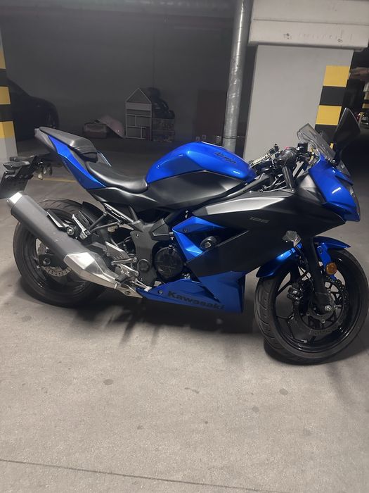 Motocykl Piękna Ninja 125 w cudownym kolorze jak nowa