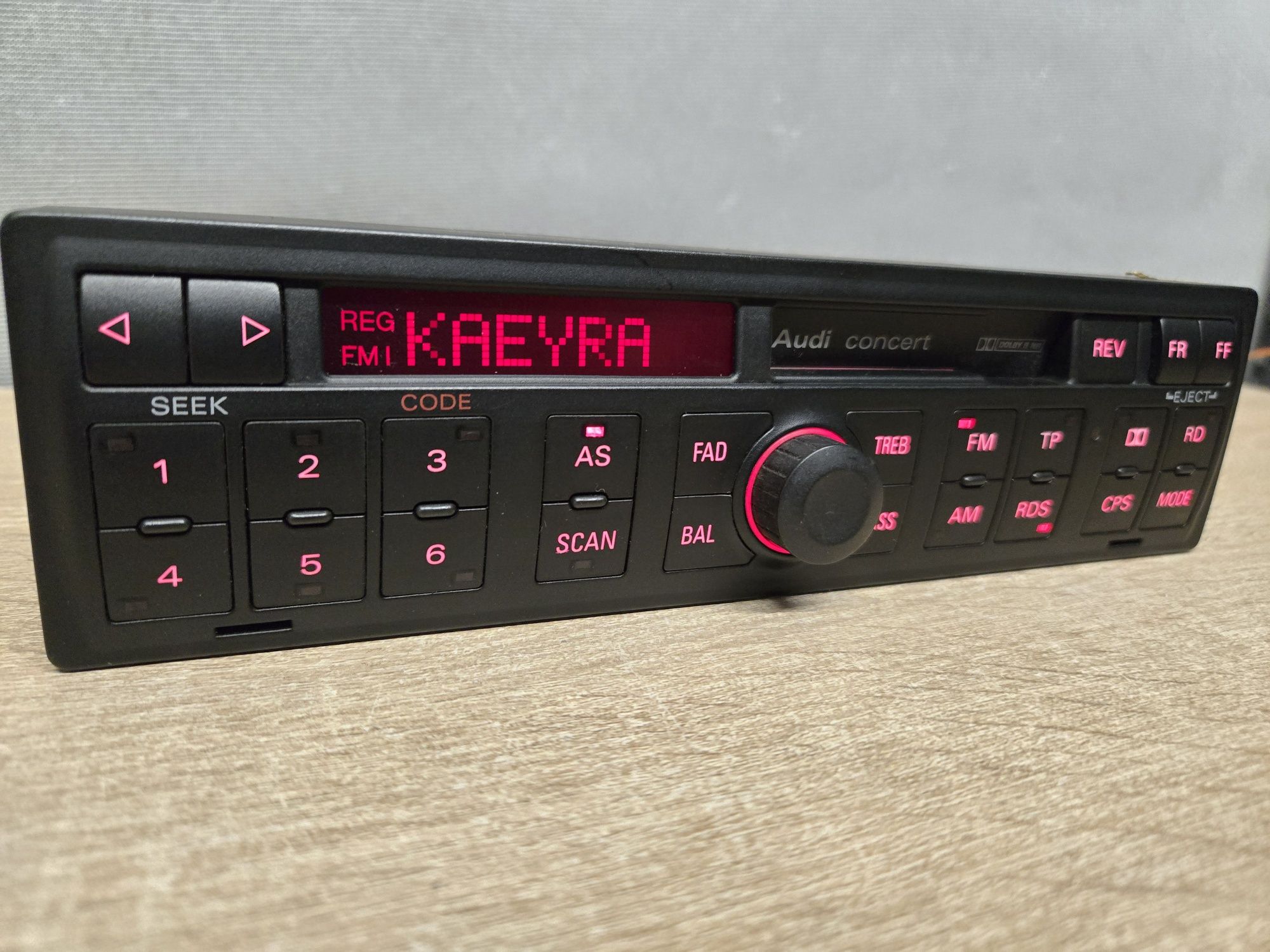 Radio samochodowe Audi Concert PLUS A3 A4 B5, A6 C5, TT, A2 + kod 22cm