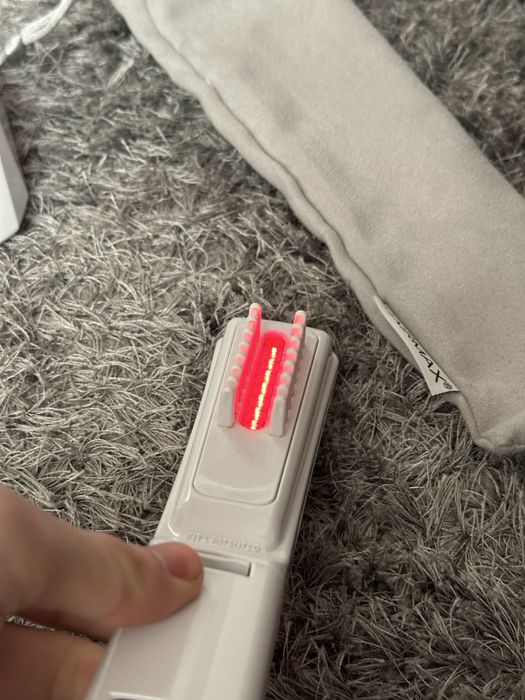 Hairmax Advanced 7 лазерний прилад для відновлення росту волосся