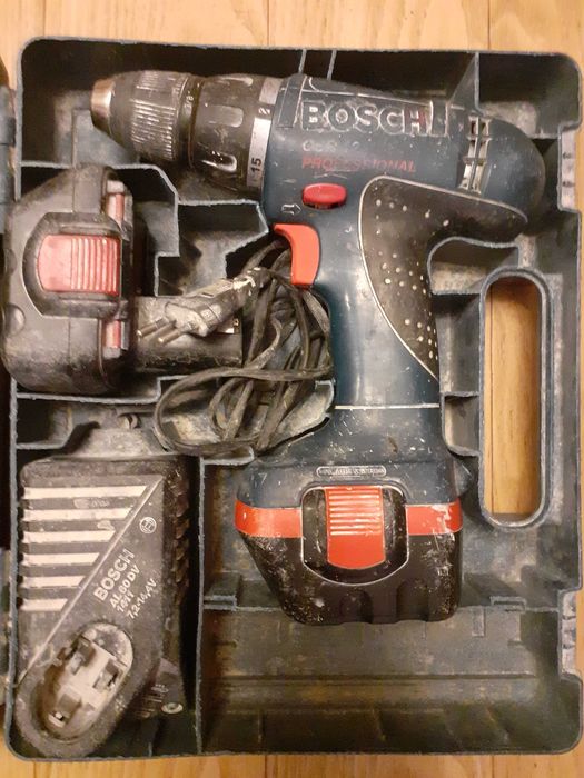 Дрель-шуруповерт Bosch GSR 12V Professional