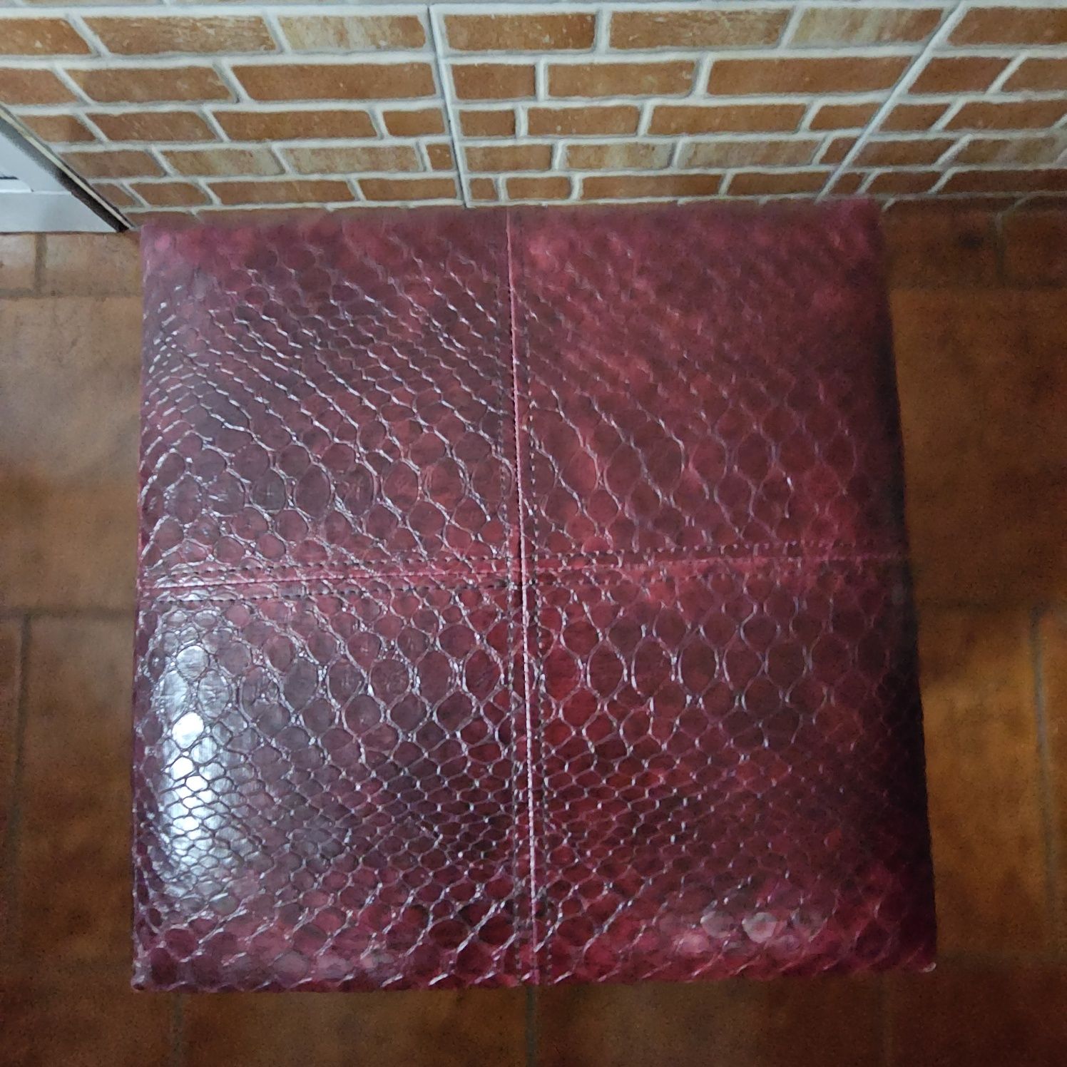 Banqueta com arrumação