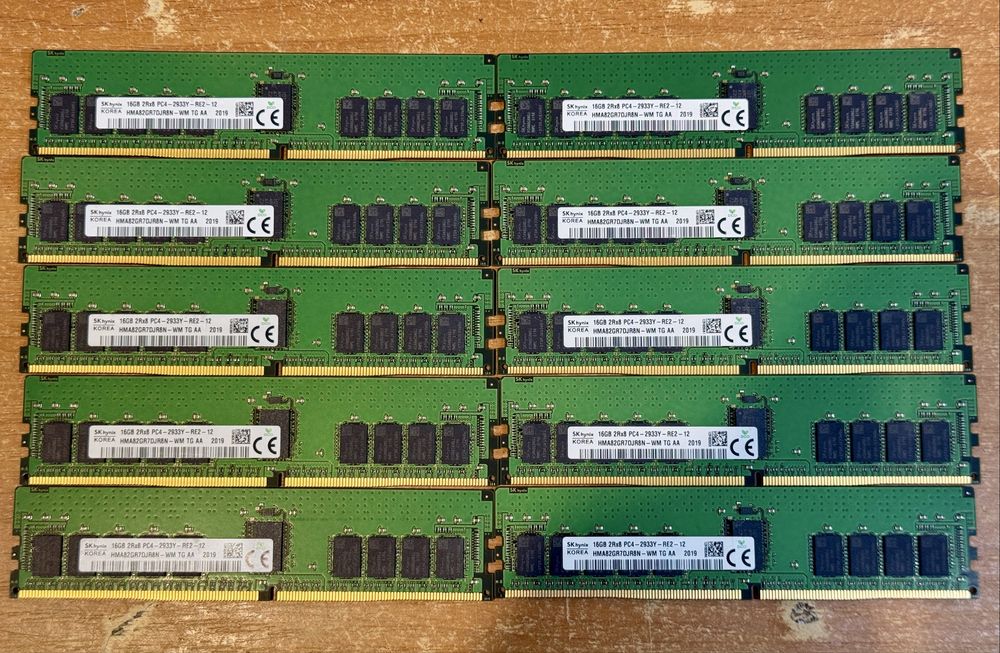 Серверная память Samsung/ Hynix 16Gb 2Rx8 DDR4 PC4 - 2933Y ECC REG