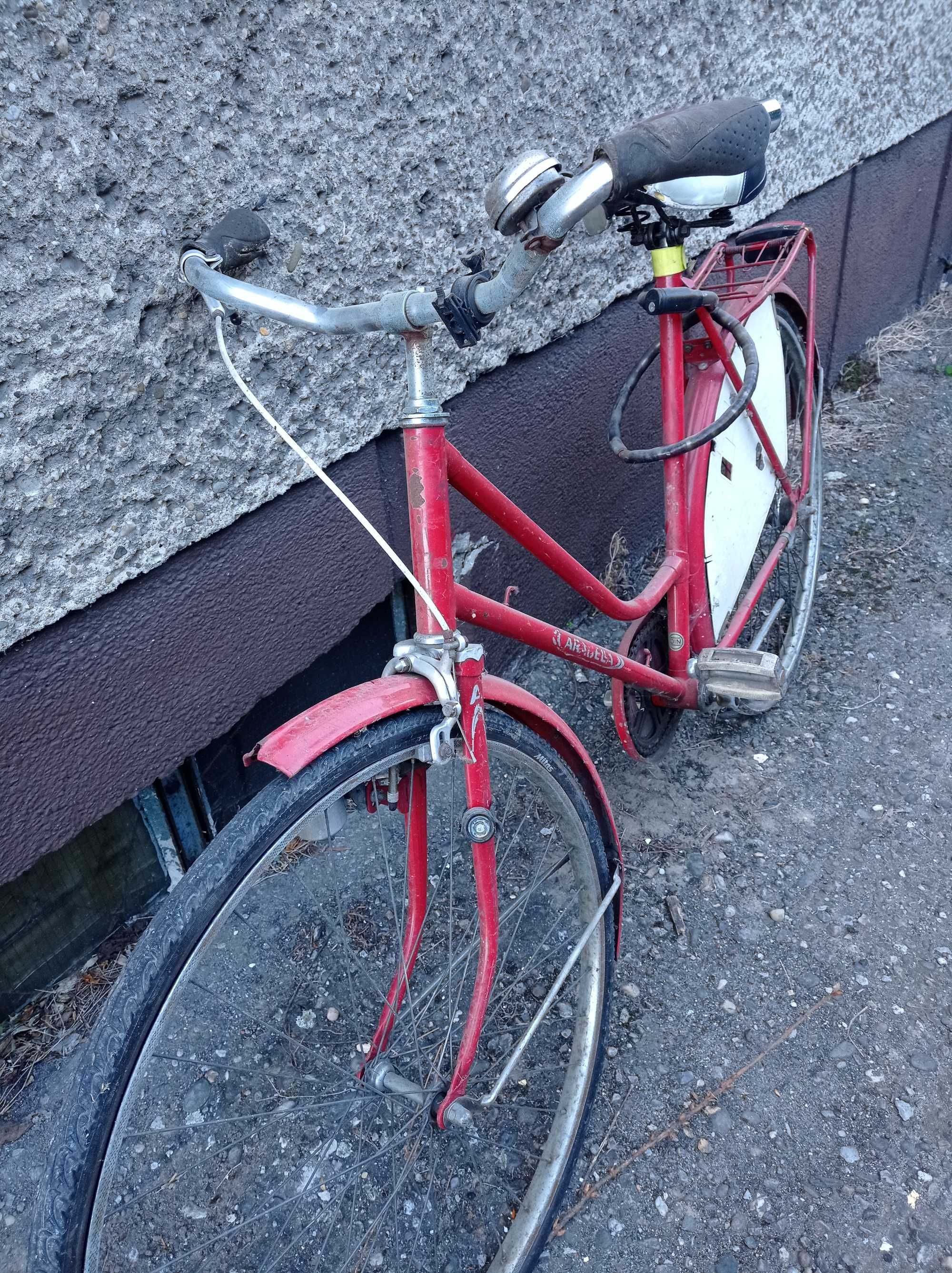 Zabytkowy, klasyczny rower holenderski