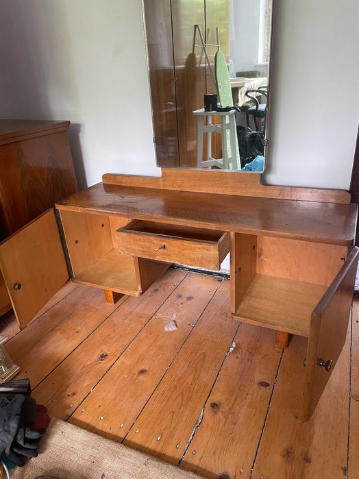 Toaletka z lustrem - Lata 60 - Antyk z PRL