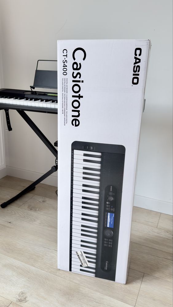 Casio CT-S400 Casiotone keyboard, Syntezator + statyw