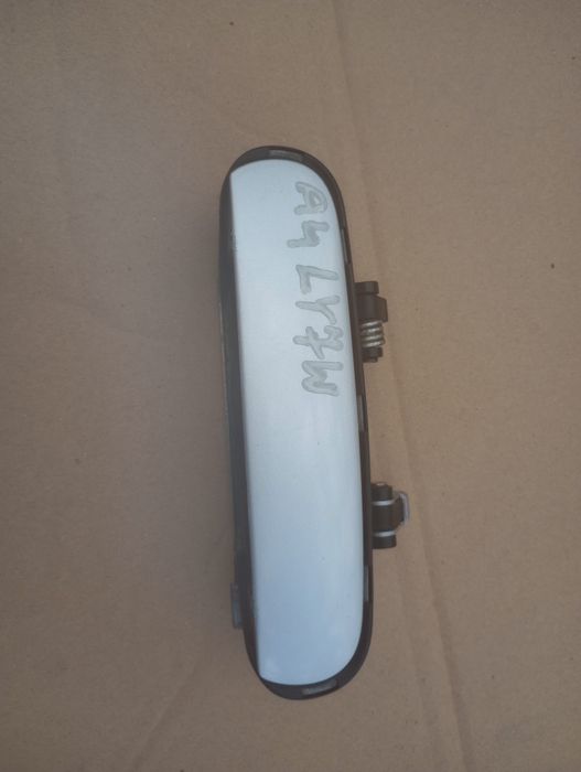 Audi a4 b5 a4b5 Lift klamka lewa lewy tył tylna LY7W