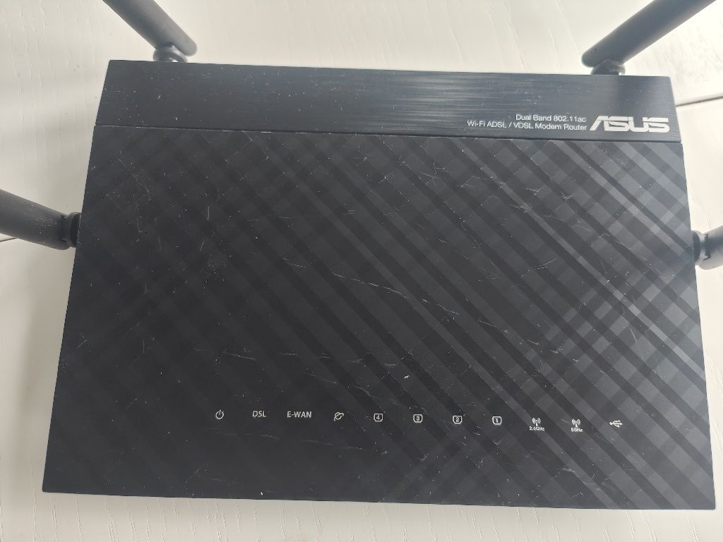 Router Asus DSL-AC55U WIRELESS-AC1200