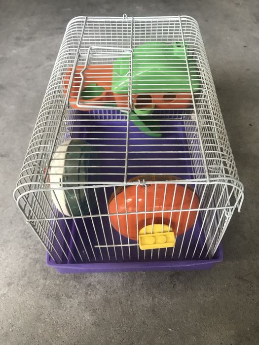 Gaiola para hamster como nova.