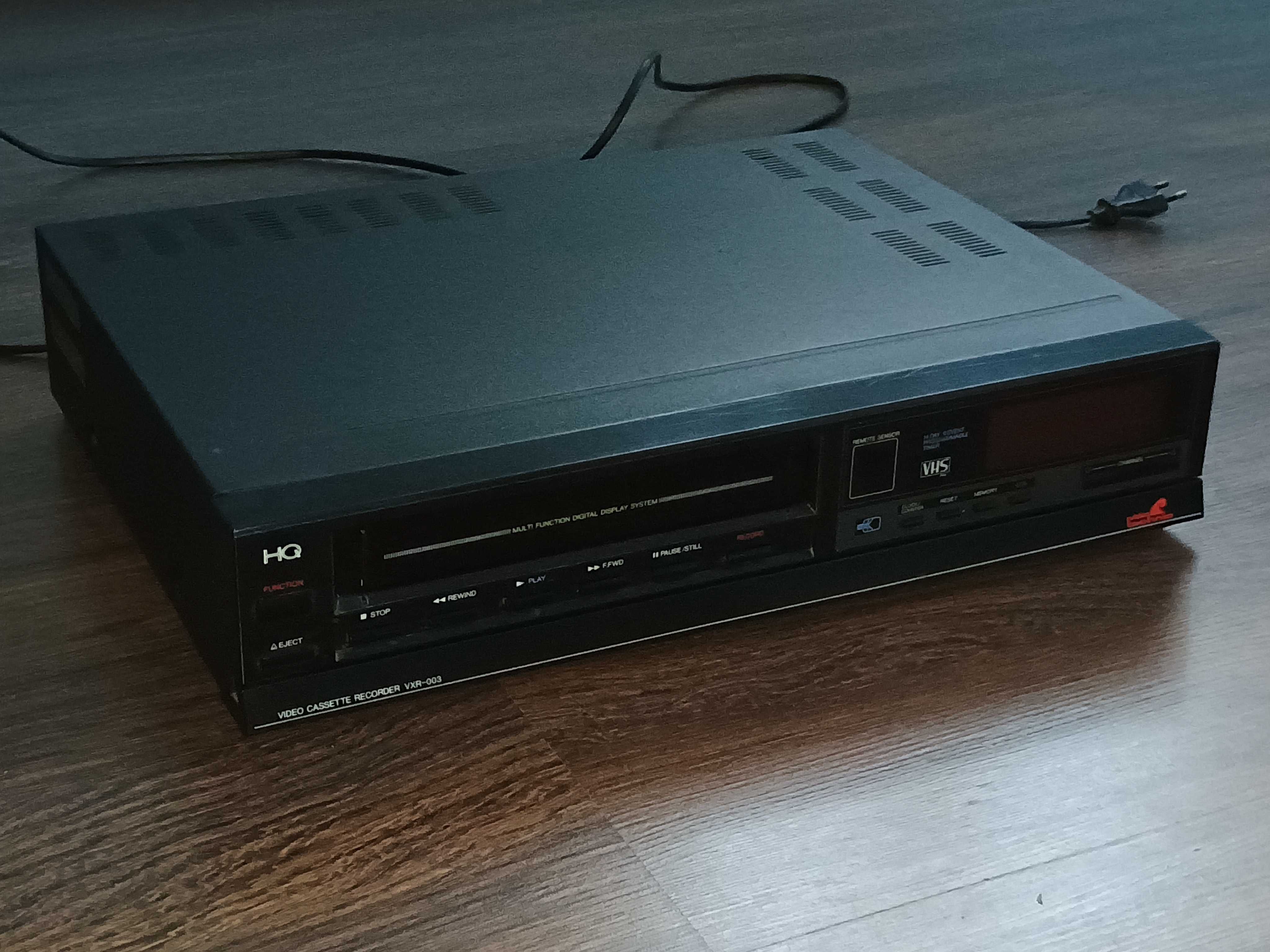 Odtwarzacz kaset VHS magnetowid z lat 80' Video Technic