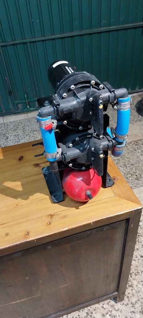 Bomba de água 12v Johnson pump