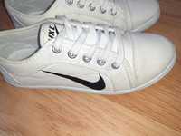 Nike buty sportowe damskie