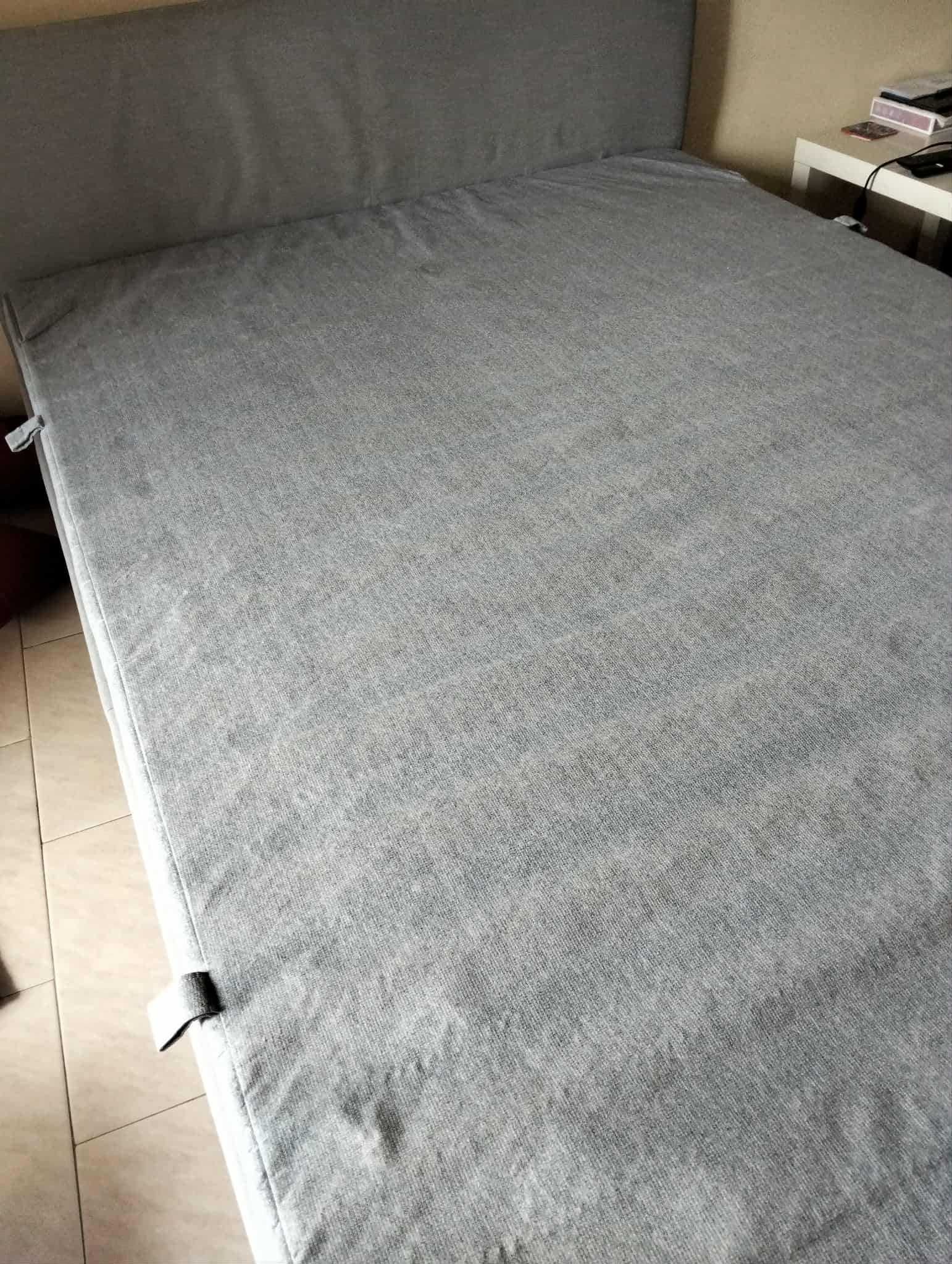 Cama Ikea 140x200 c/ colchão