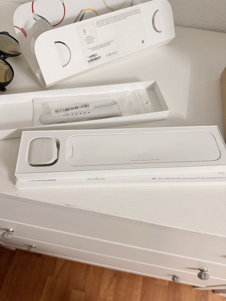 Apple watch series 8. 41 m