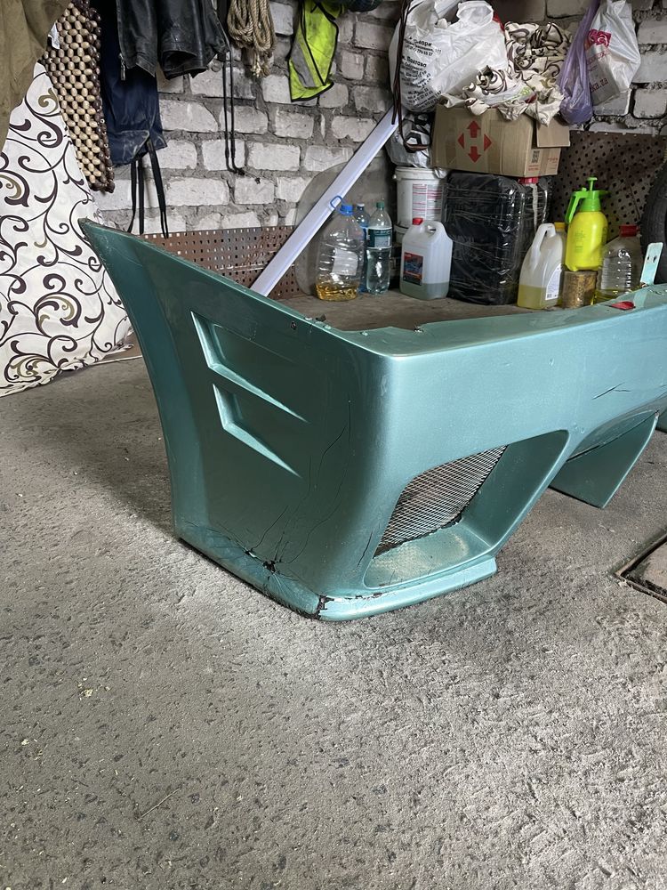 Продам б/у задний бампер AVR ВАЗ 2109