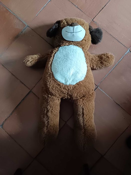 Urso de peluche cão castanho e bege