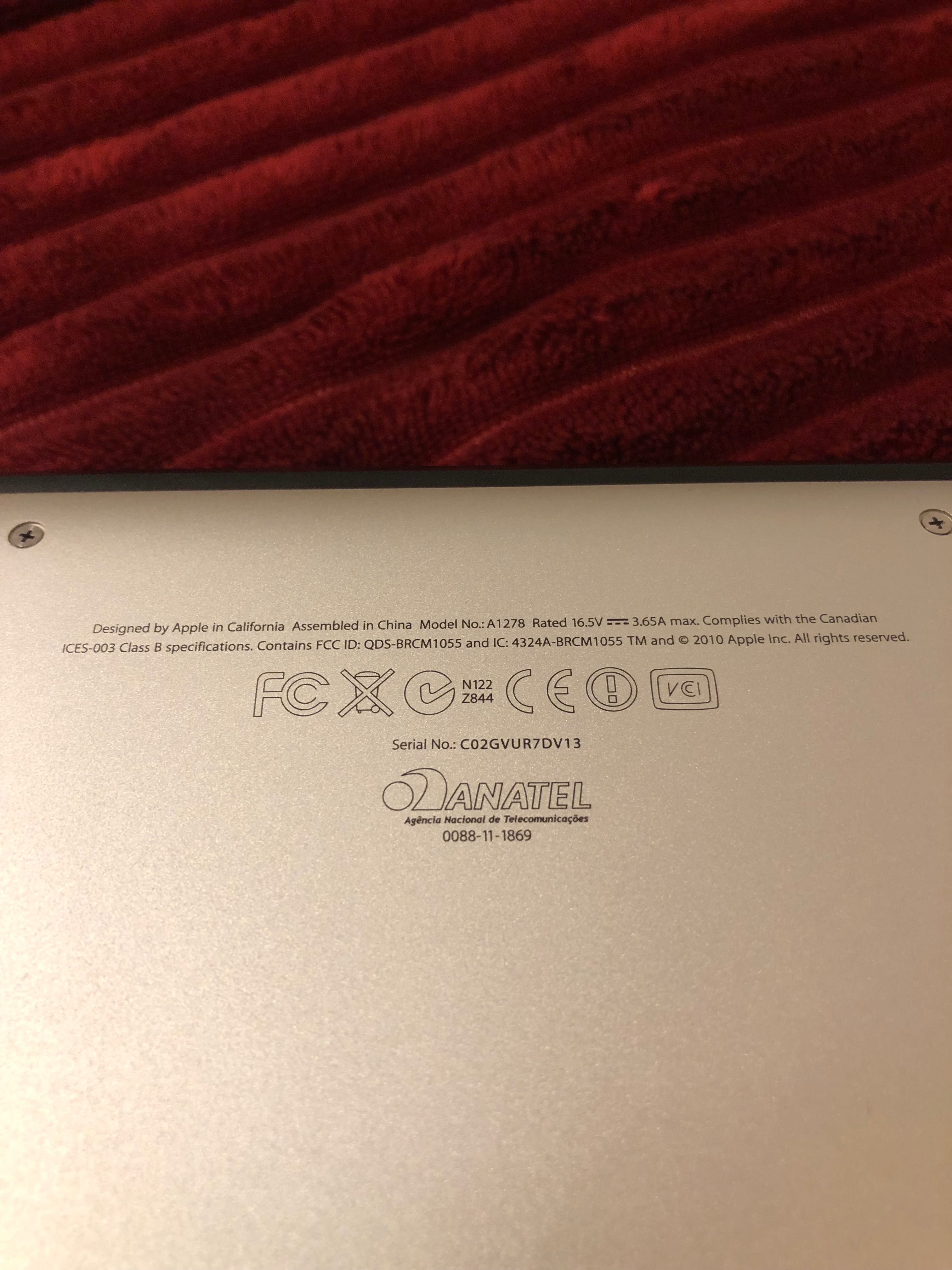 MACBOOK PRO 13.3 POLEGADAS / 8GB MHz / 480 GB sata