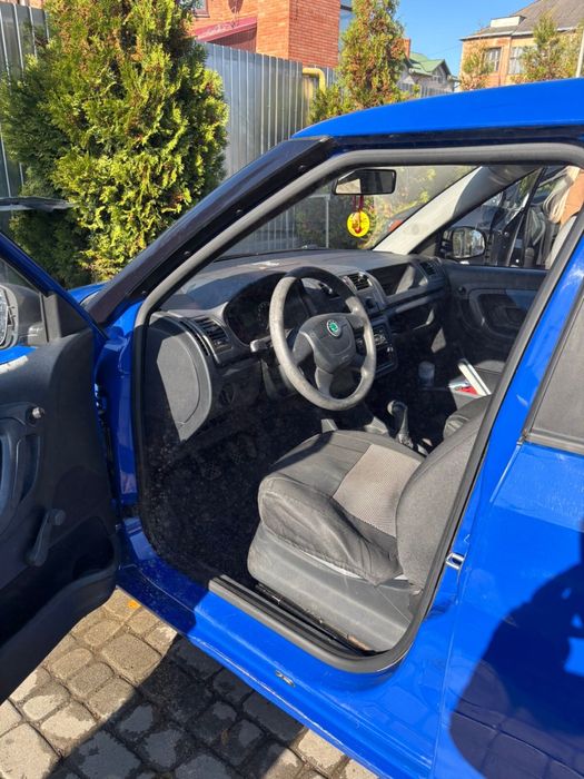 Продам skoda fabia 2009