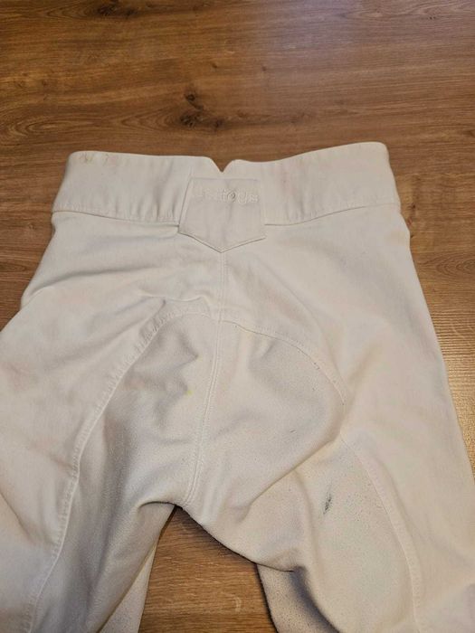 Białe bryczesy pełny lej, 36, S