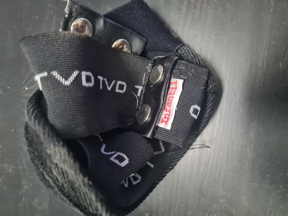 luvas Ask Infantil em bom estado mais acessórios