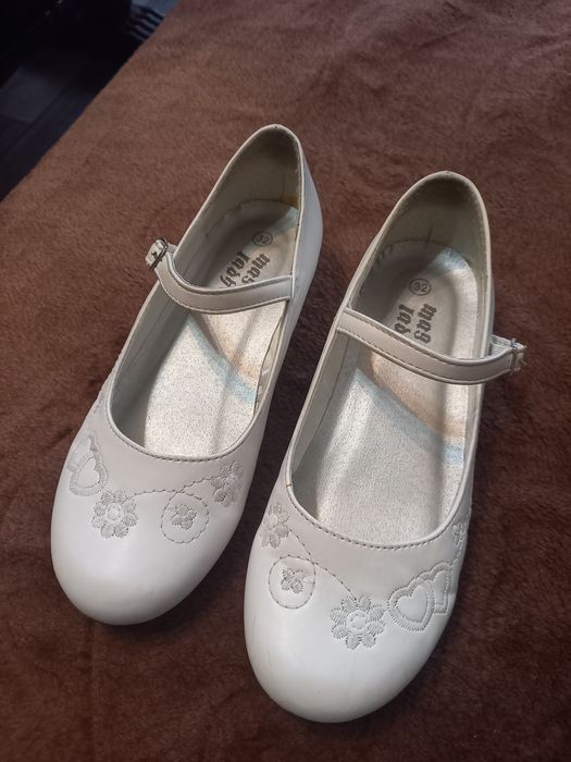 Buty komunijne dziewczęce 32