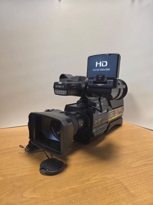 Видеокамера SONY HXR-MC2500