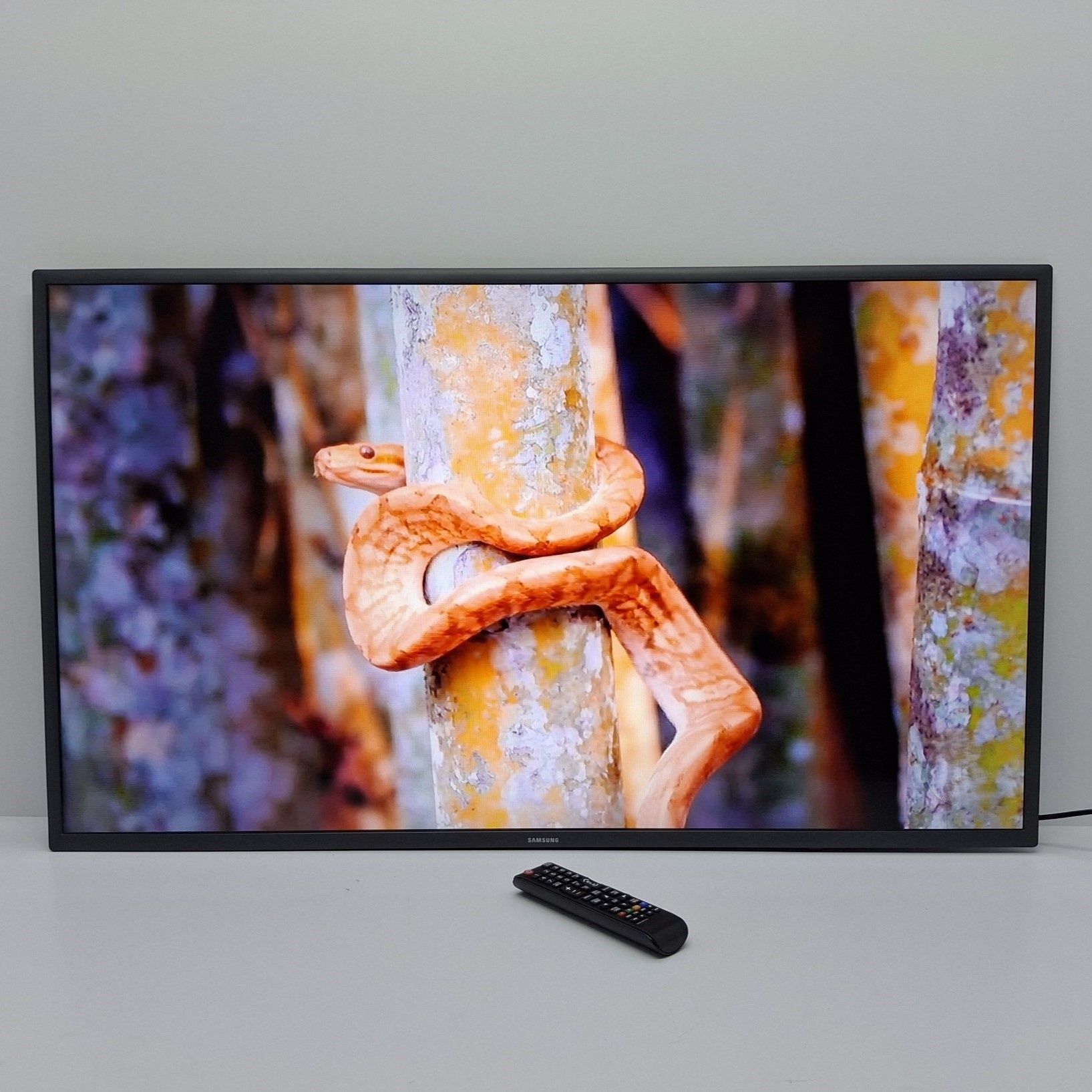 Телевізор samsung smart 43 дюйма опт бу з європи