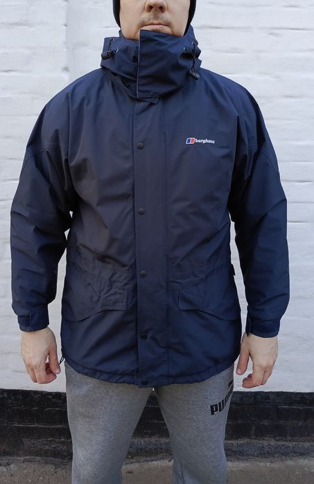 Вітровка ,куртка Berghaus gore-tex (L)
