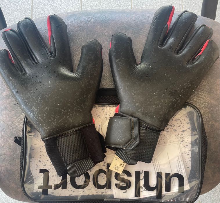 luvas UHLsport, 80€