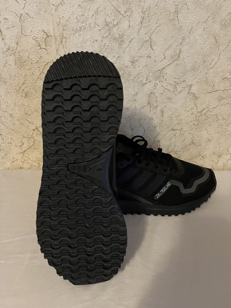 Кросівки чоловічі Adidas ZX 750 HD