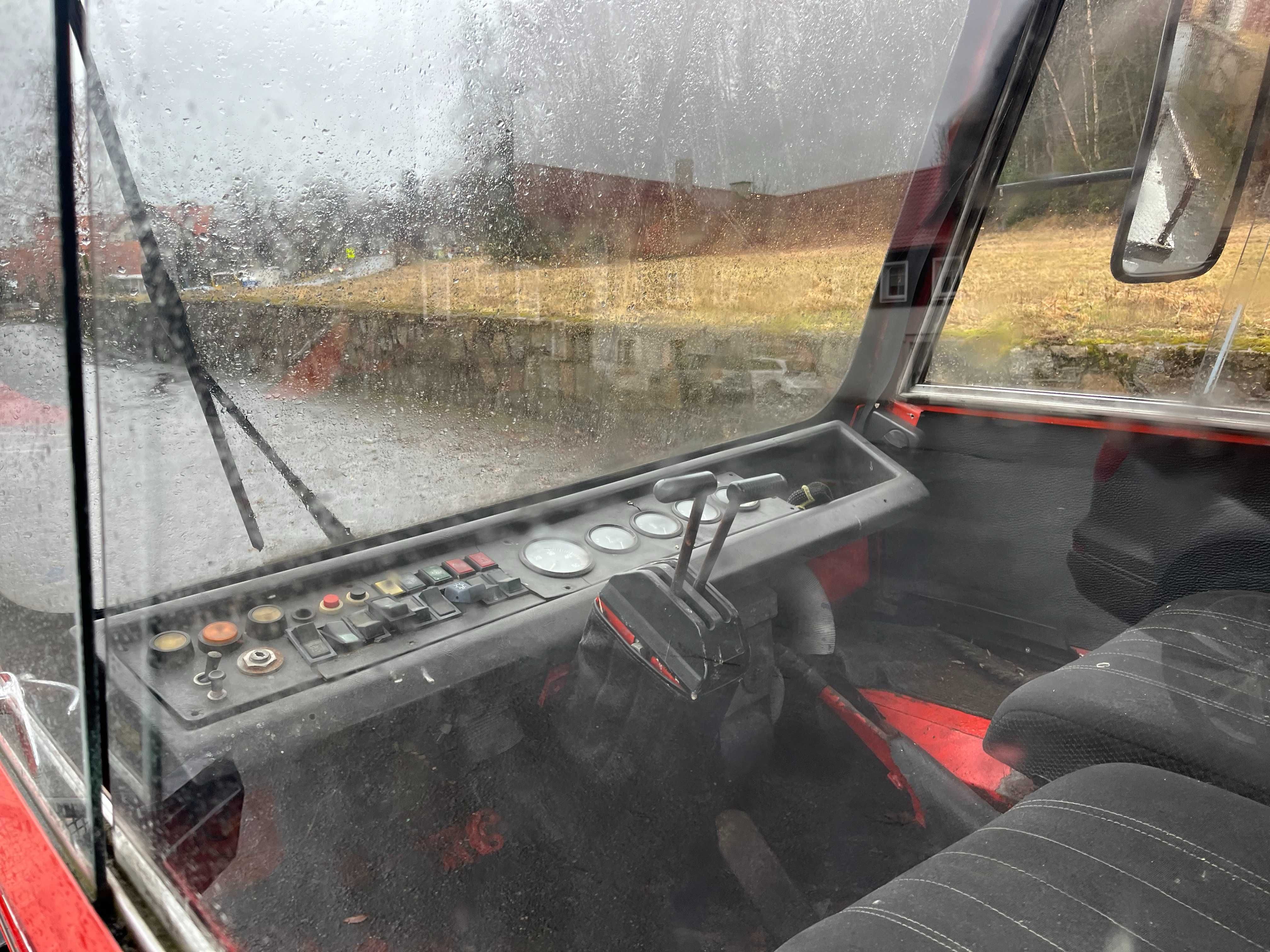 Ratrak Kassbohrer PB100 Pistenbully Prinoth Trasy biegowe mulczer