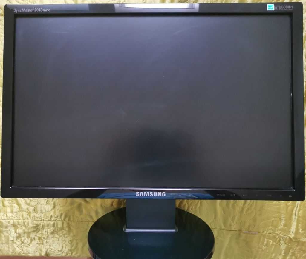 Monitor Samsung Syncmaster 2043 nwx  20"