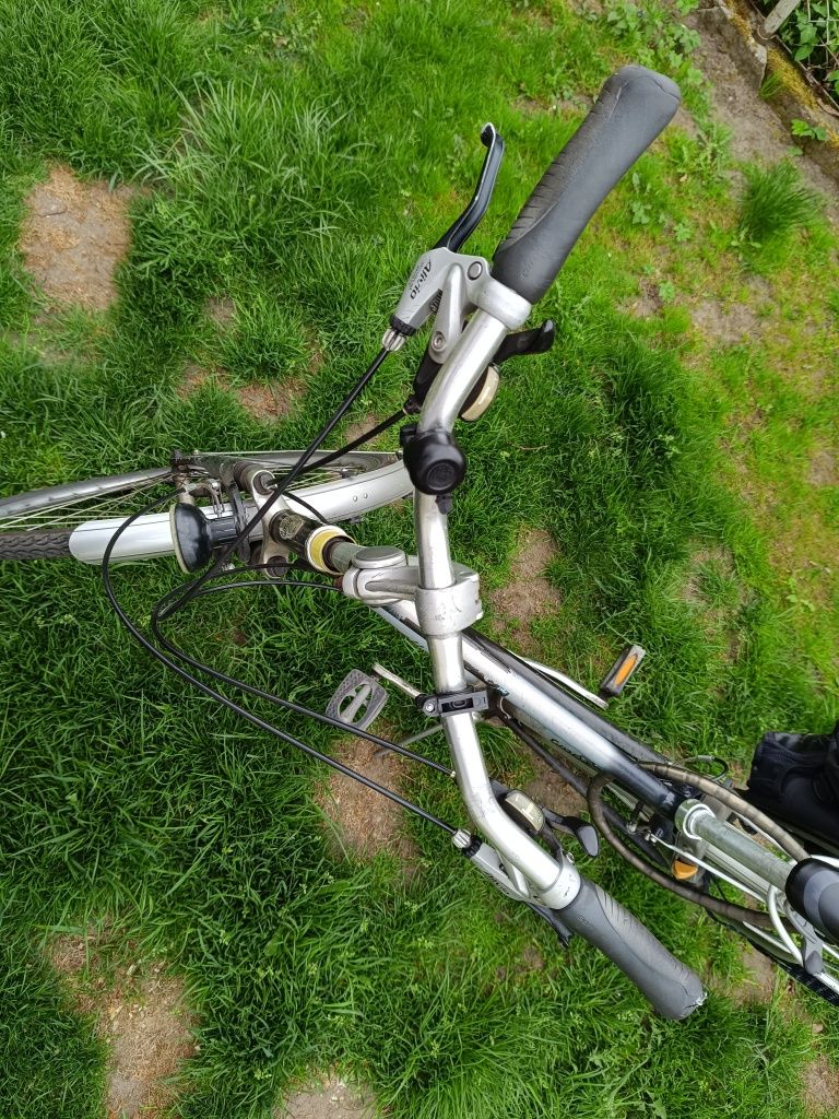 Rower trekkingowy Gazelle  Medeo
