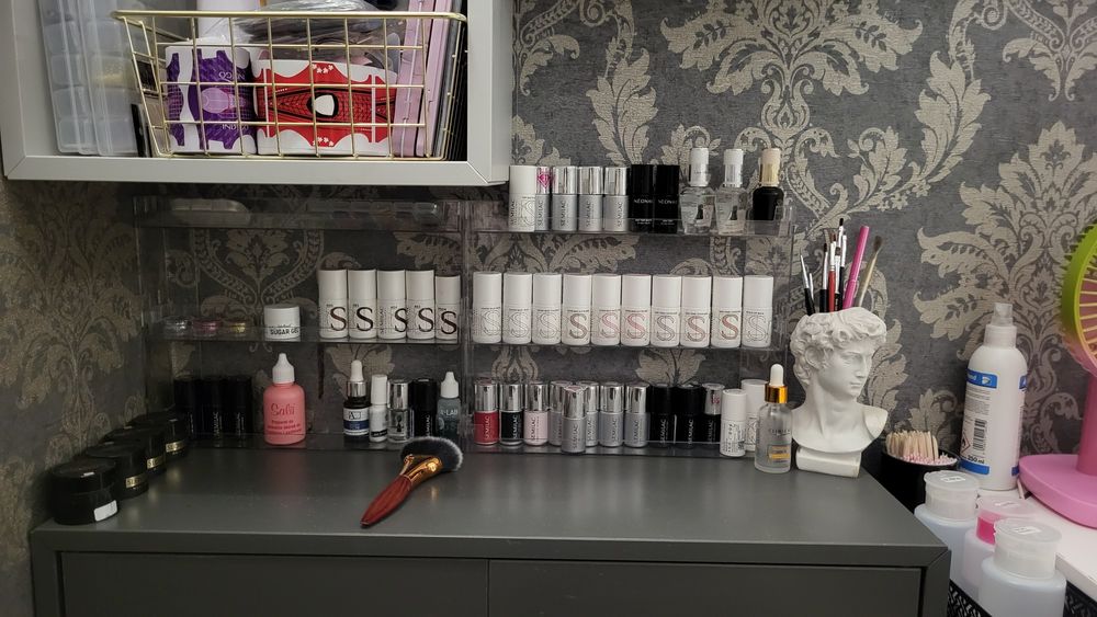 Odstąpię salon stylizacji paznokci z pełną bazą klientek Gdańsk