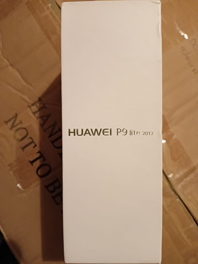 Pudełko do smartfona Huawei P9 Lite 2017