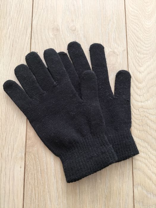 Nowe czarne rękawiczki
