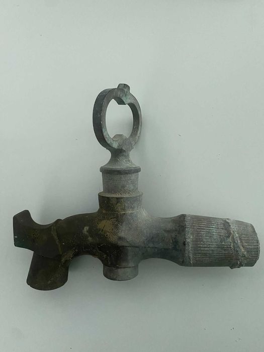 Torneiras Antigas em Bronze